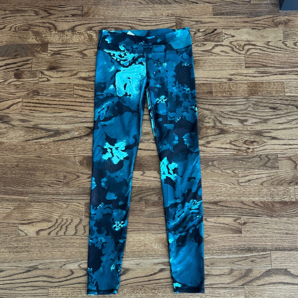 Fabletics Teal & Black Abstract Print Leggings
